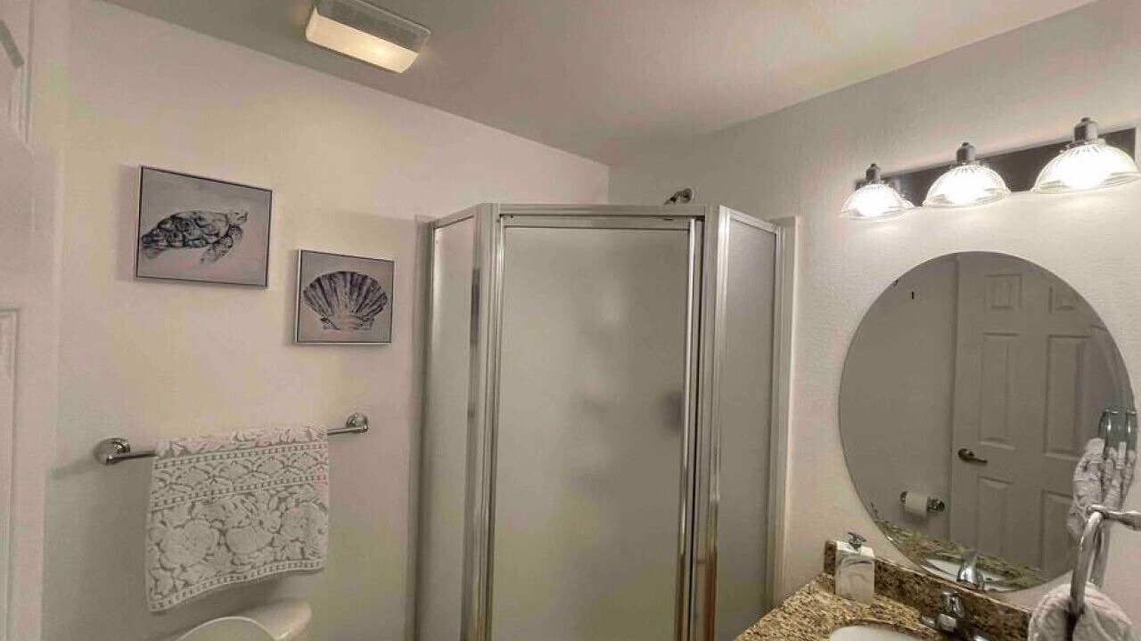 Photo of Bathroom in Gulf Park Estates