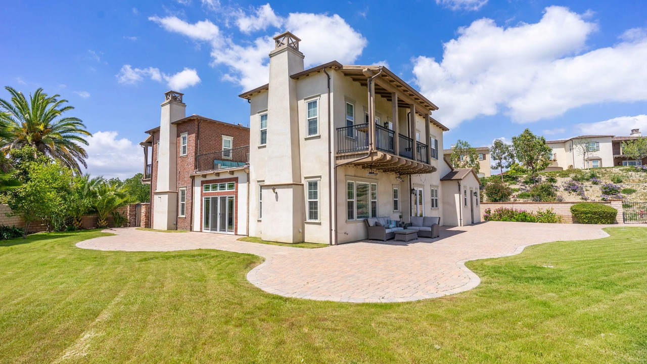 Photo of Outdoor in Walnut