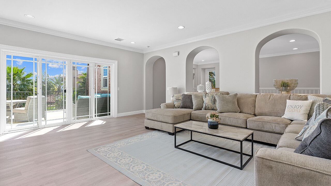 Photo of Livingroom in Walnut