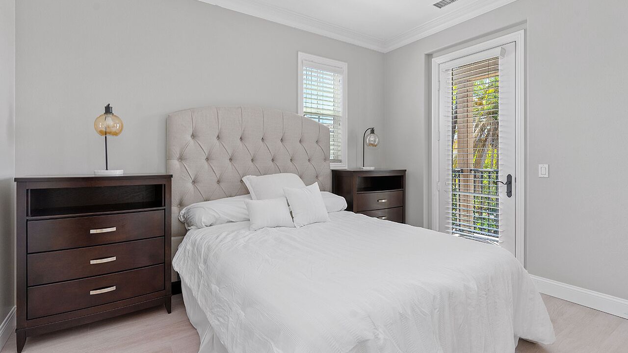 Photo of Bedroom in Walnut