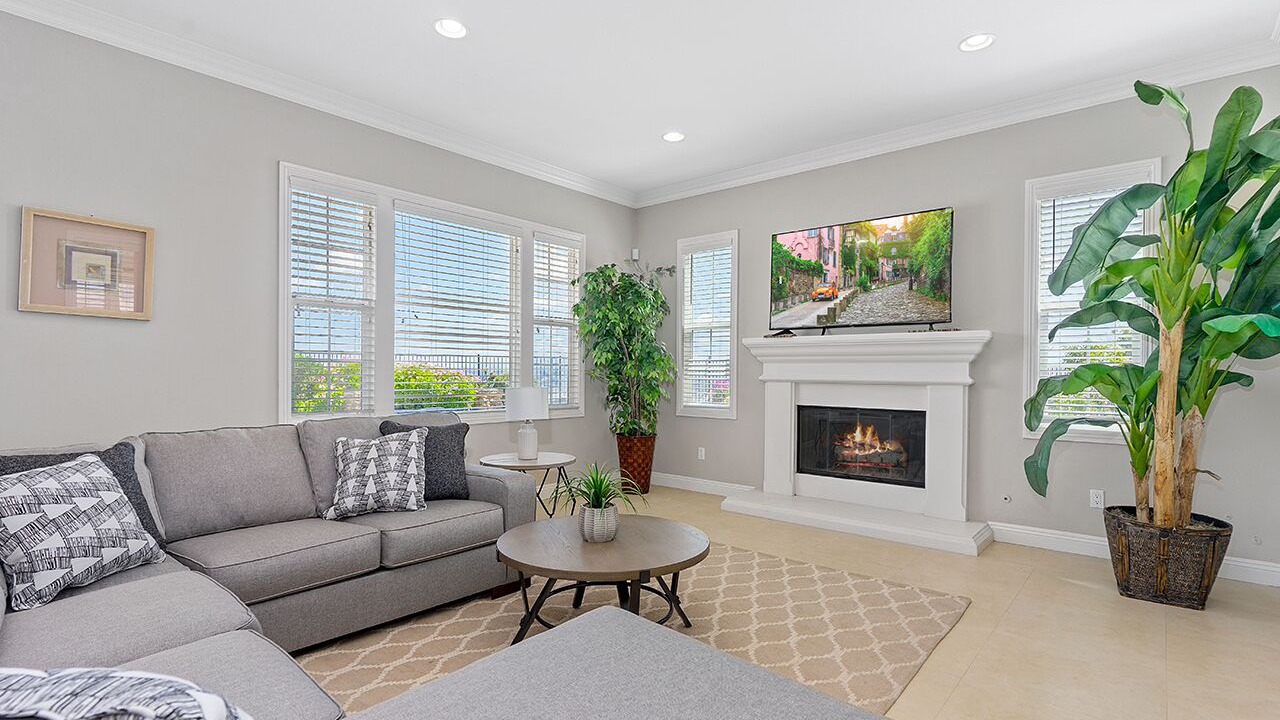 Photo of Livingroom in Walnut