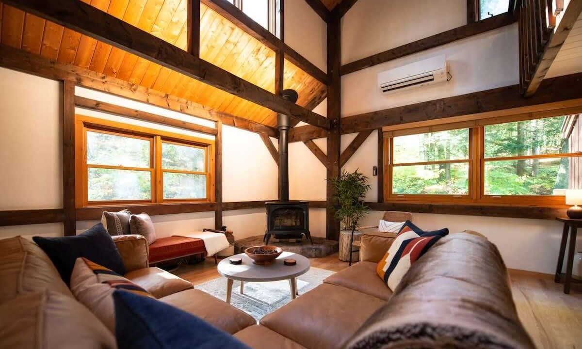 Photo of Livingroom in Tyringham