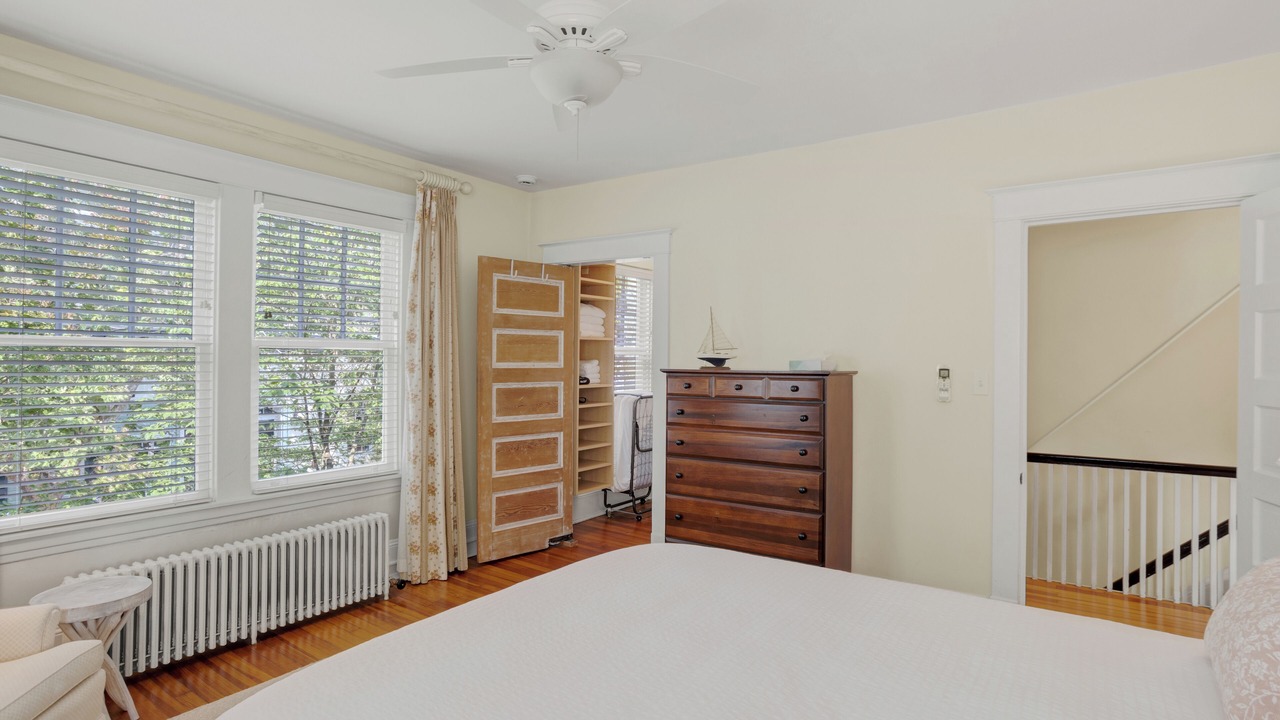 Photo of Bedroom in Historic District