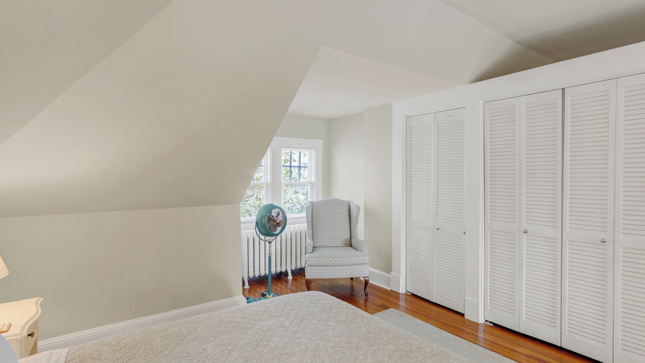Photo of Bedroom in Historic District