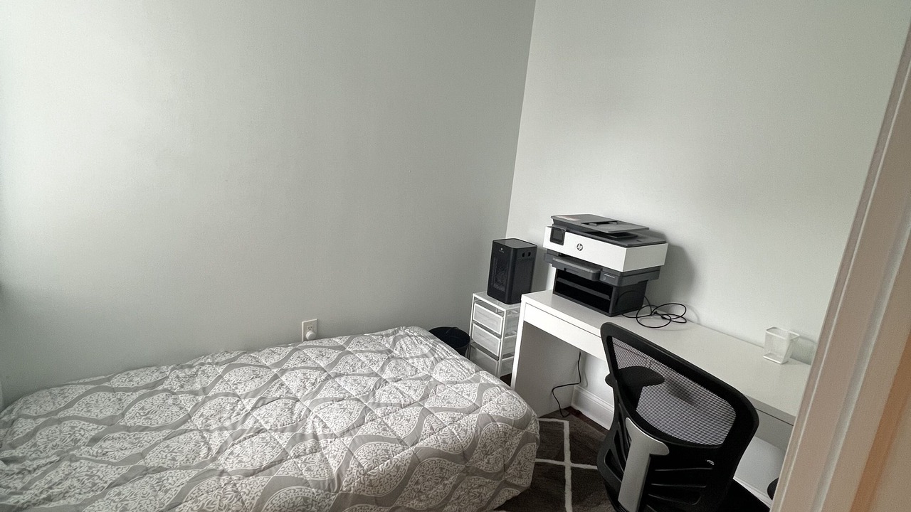 Photo of Bedroom in Point Breeze