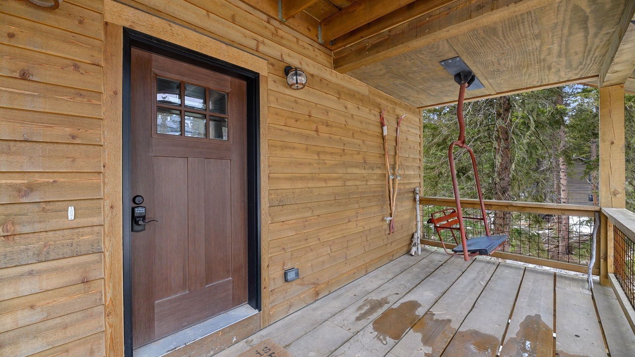 Photo of Outdoor in Lead