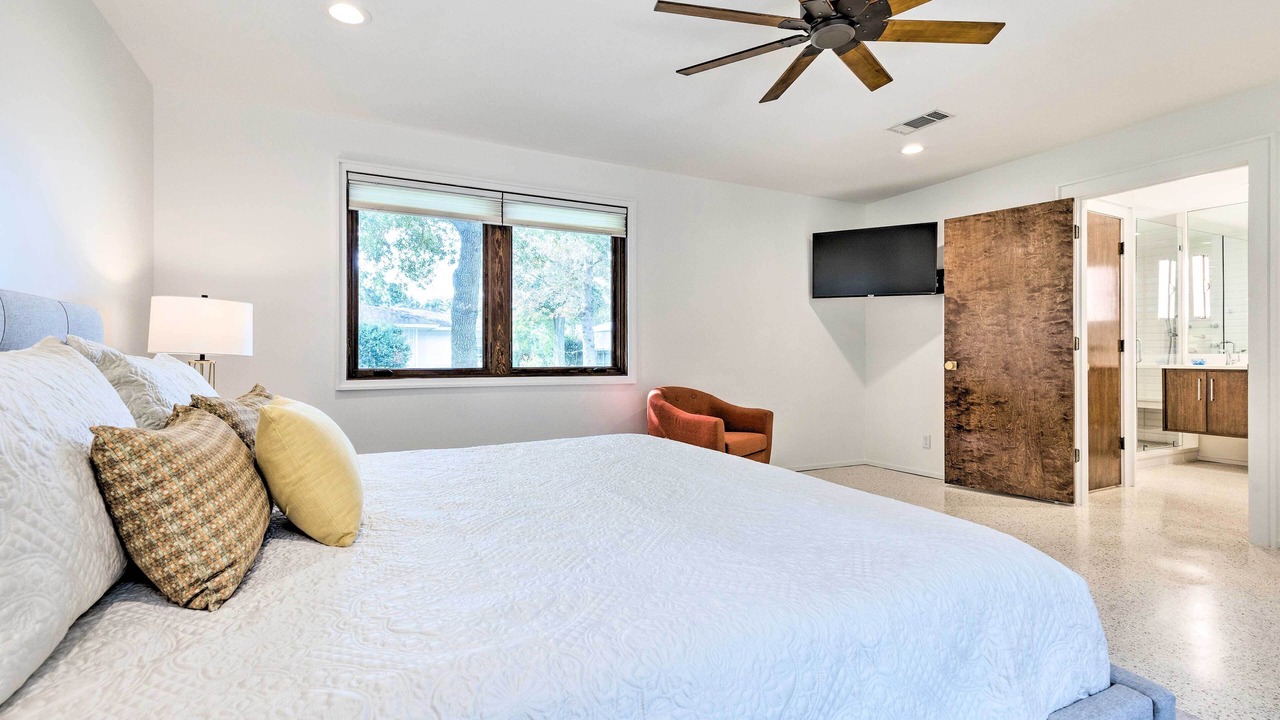 Photo of Bedroom in Biloxi