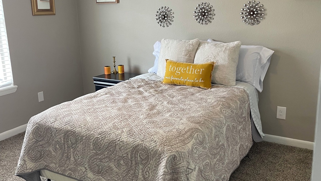 Photo of Bedroom in Pascagoula