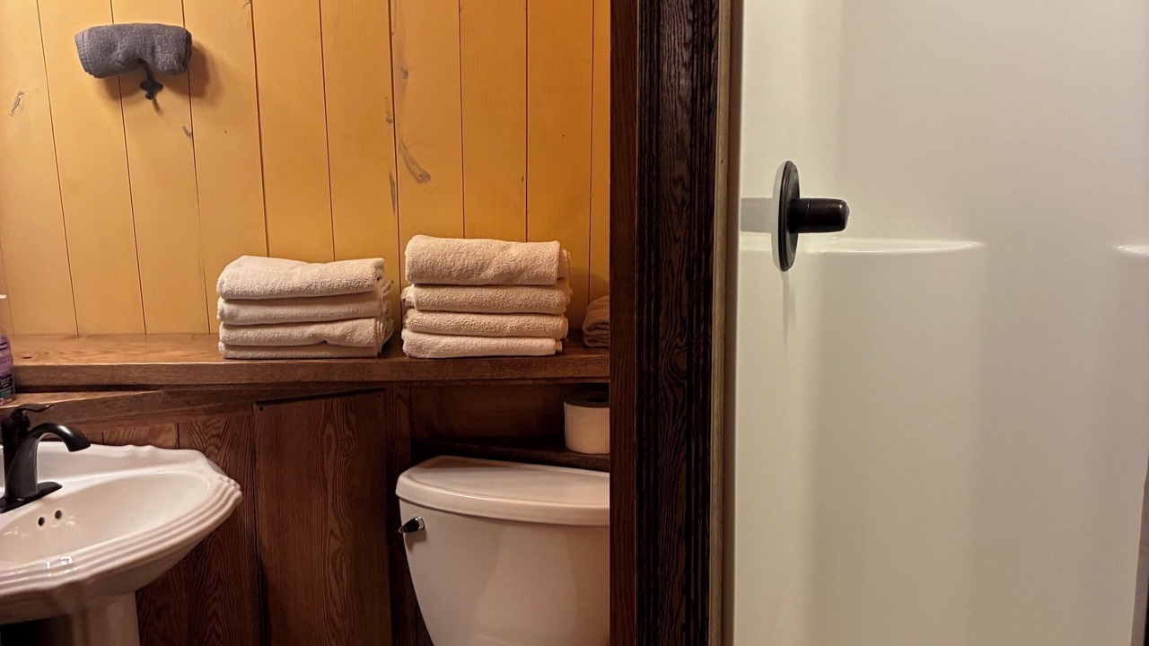 Photo of Bathroom in Burtrum