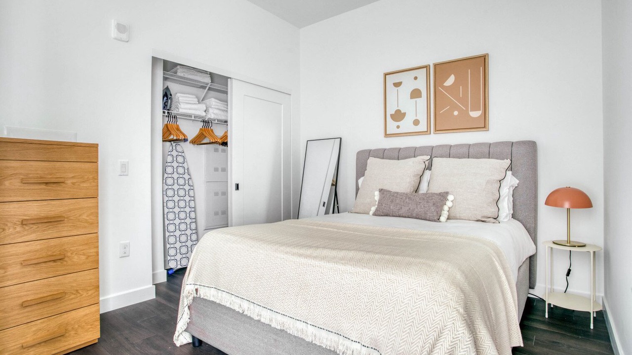 Photo of Bedroom in Gallaudet