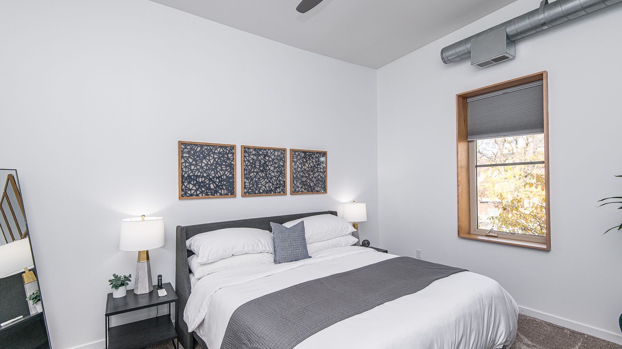 Photo of Bedroom in Downtown