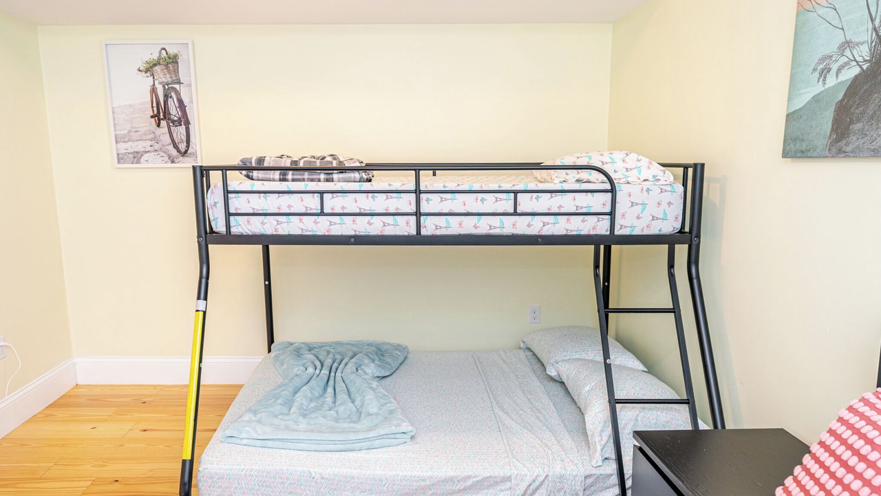 Photo of Bedroom in Quincy