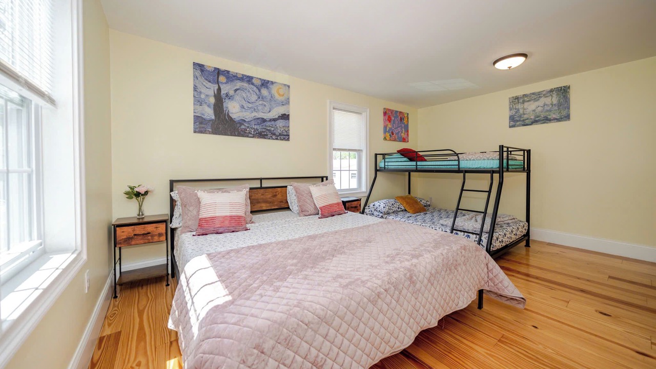 Photo of Bedroom in Quincy
