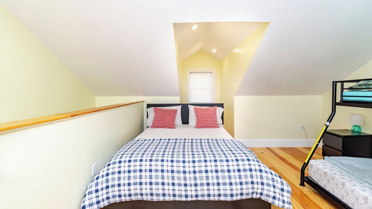 Photo of Bedroom in Quincy