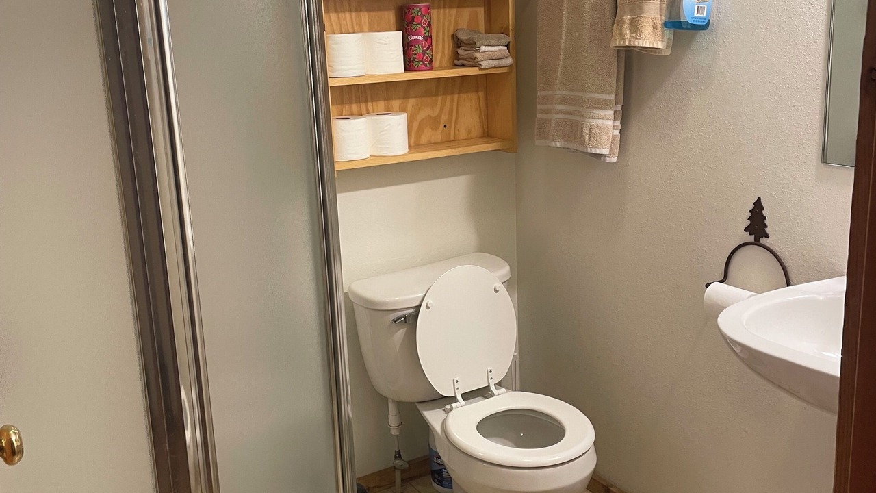 Photo of Bathroom in Warrens
