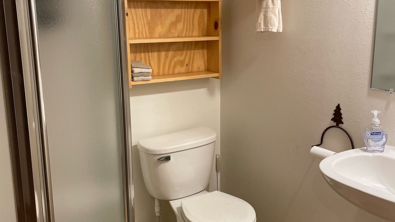 Photo of Bathroom in Warrens