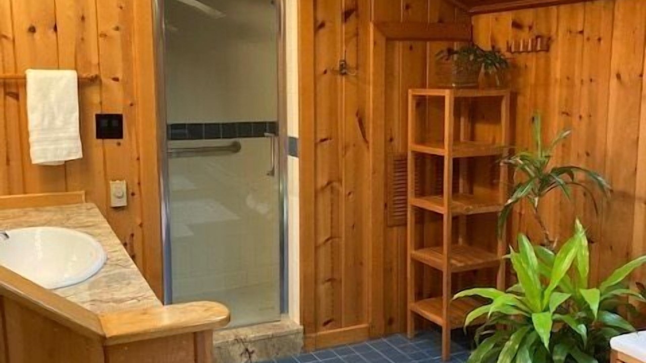 Photo of Bathroom in Eastport
