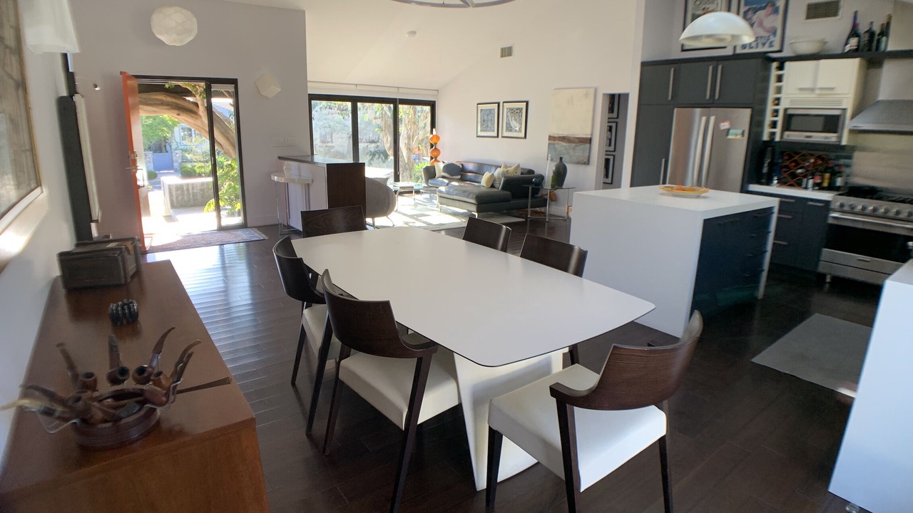 Photo of Bedroom in Mar Vista