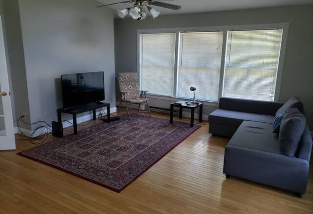 Photo of Livingroom in Leesburg
