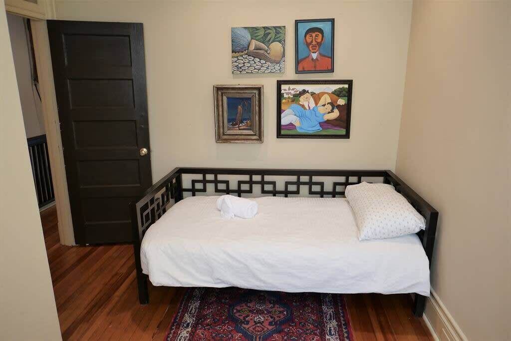 Photo of Bedroom in Lanier Heights