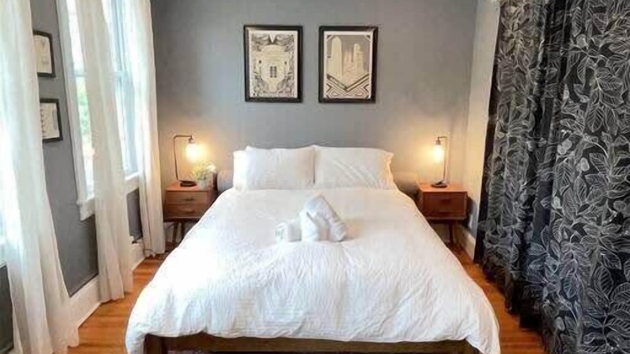 Photo of Bedroom in Lanier Heights