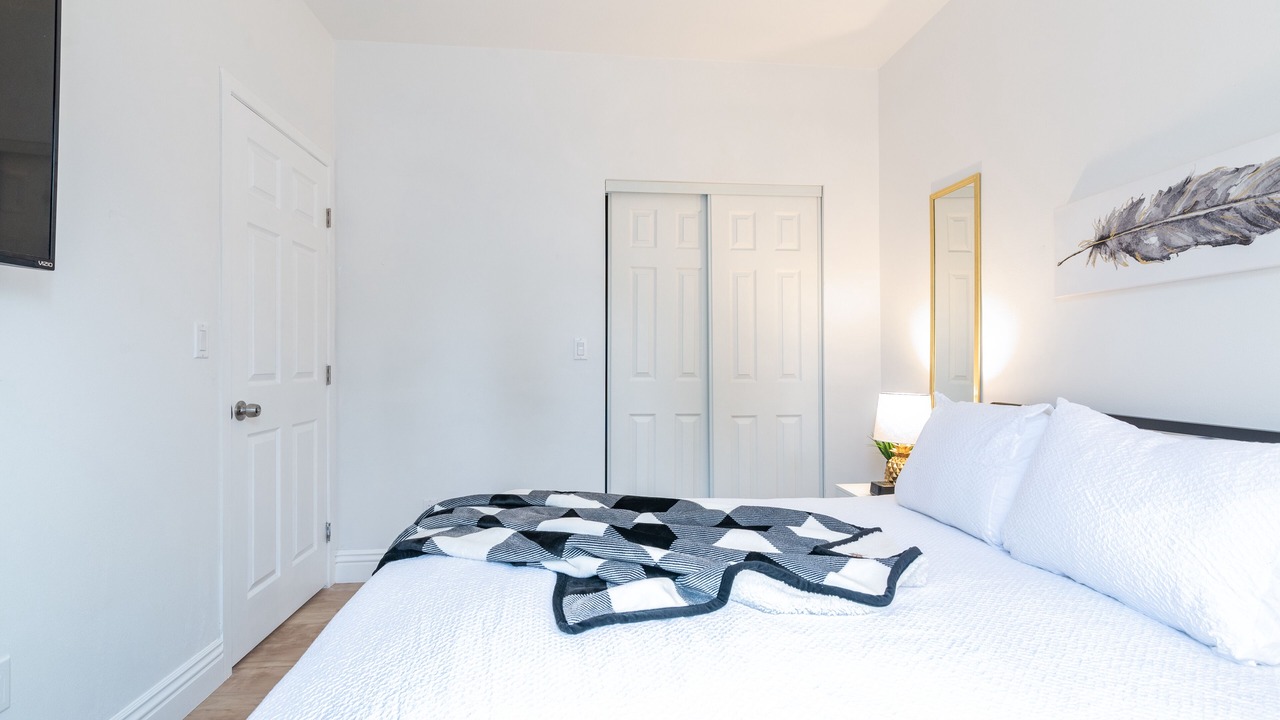 Photo of Bedroom in Harbor