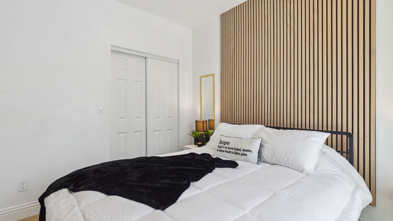 Photo of Bedroom in Harbor