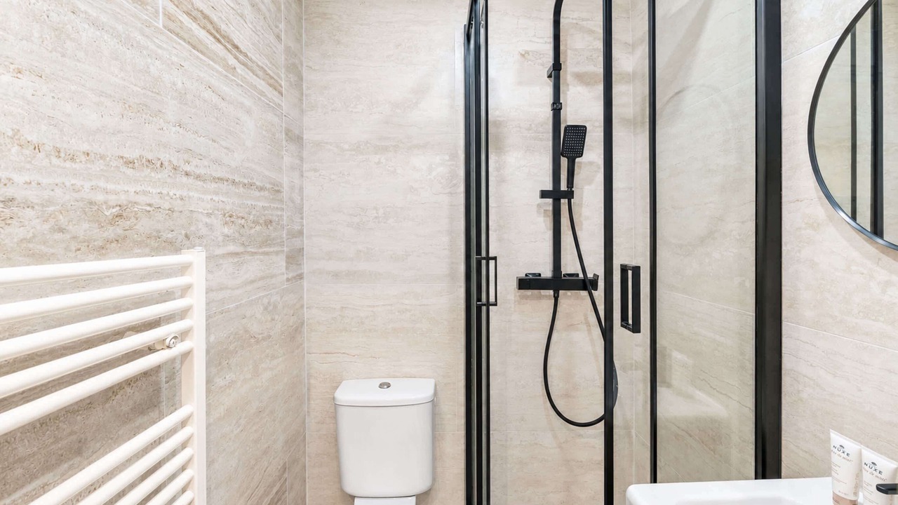 Photo of Bathroom in Plaisance
