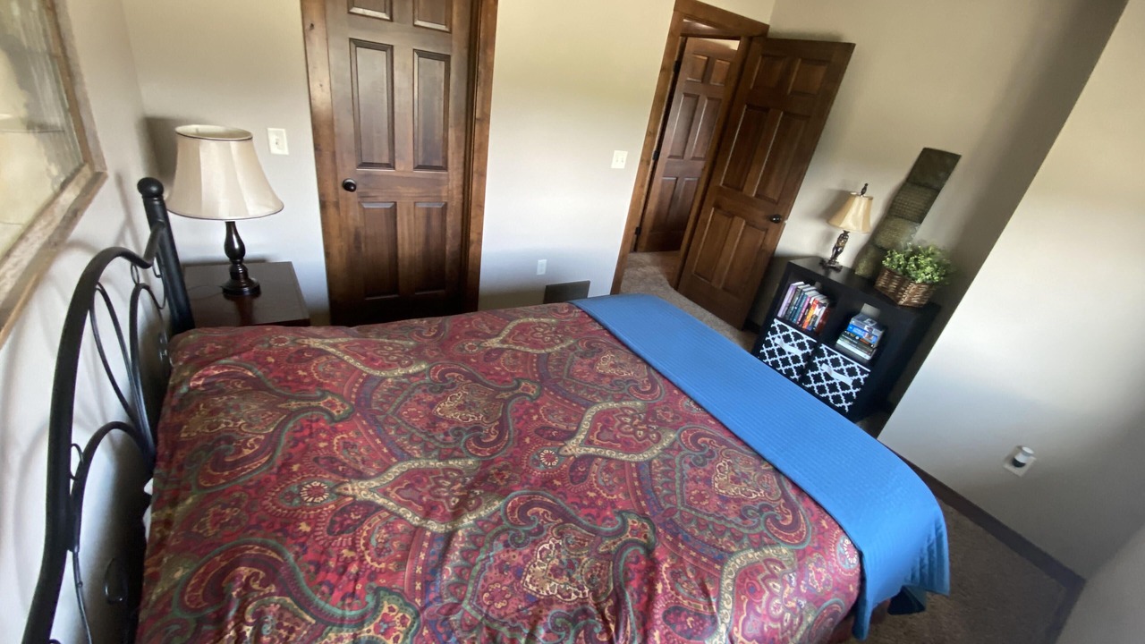 Photo of Bedroom in Spirit Lake