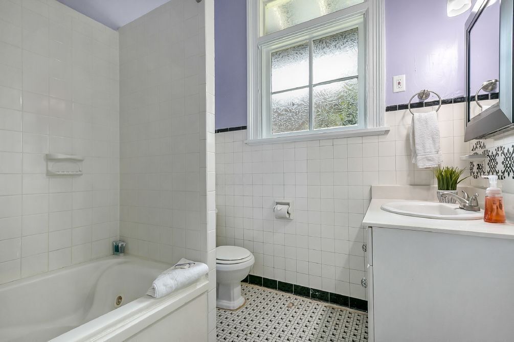 Photo of Bathroom in Mid-City