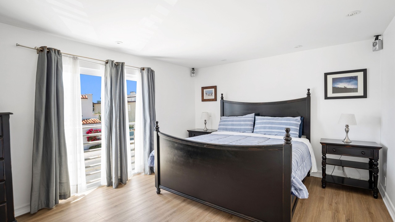 Photo of Bedroom in Hollywood