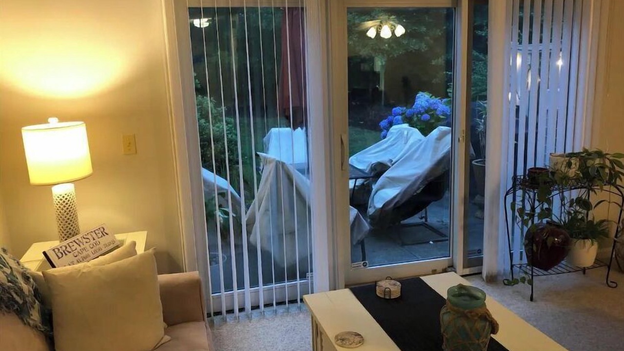Photo of Livingroom in Brewster