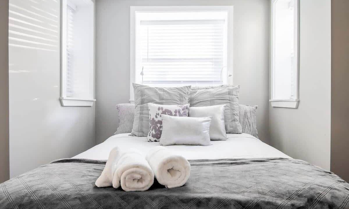 Photo of Bedroom in Truxton Circle
