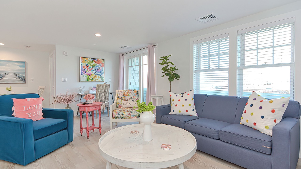 Photo of Livingroom in Plymouth Cultural District