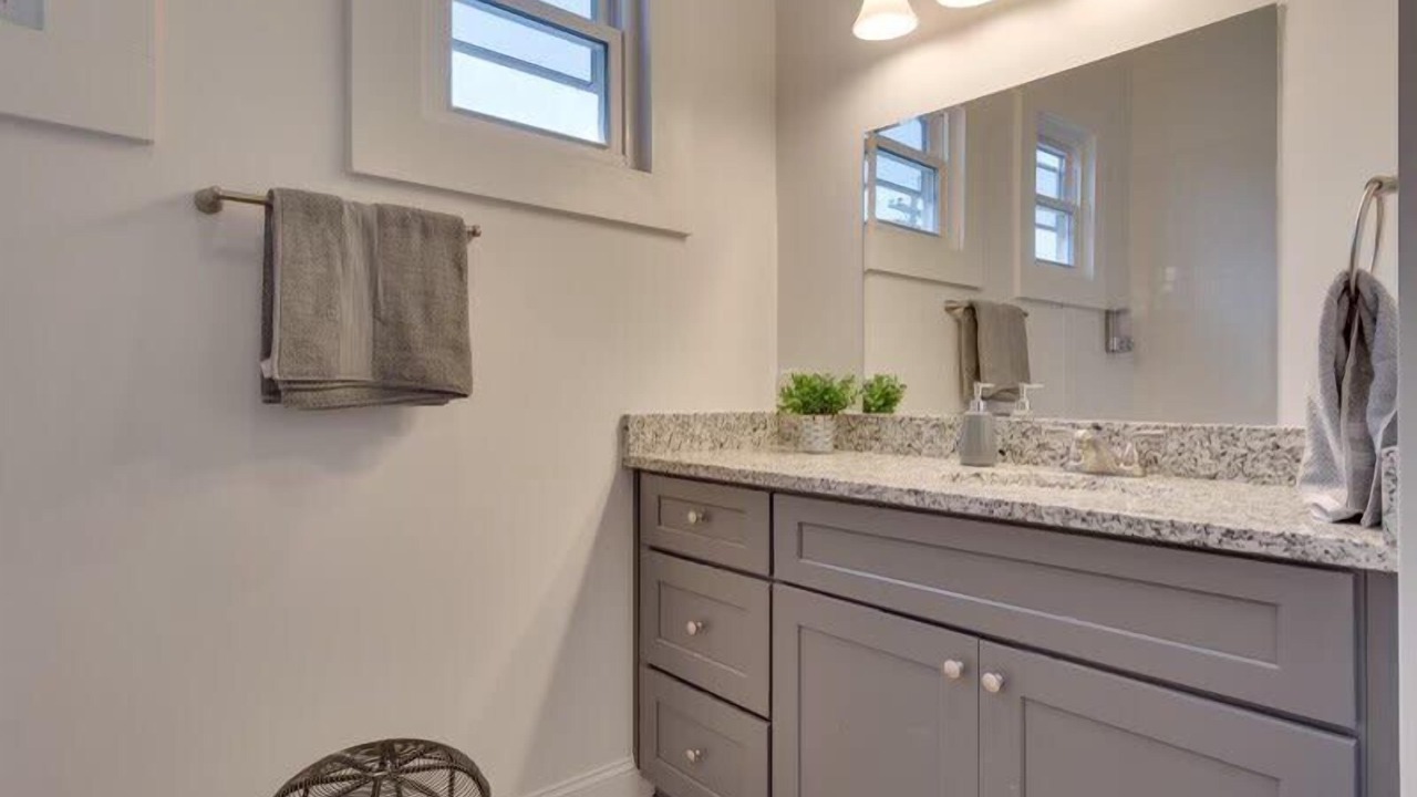 Photo of Bathroom in Seventh Ward