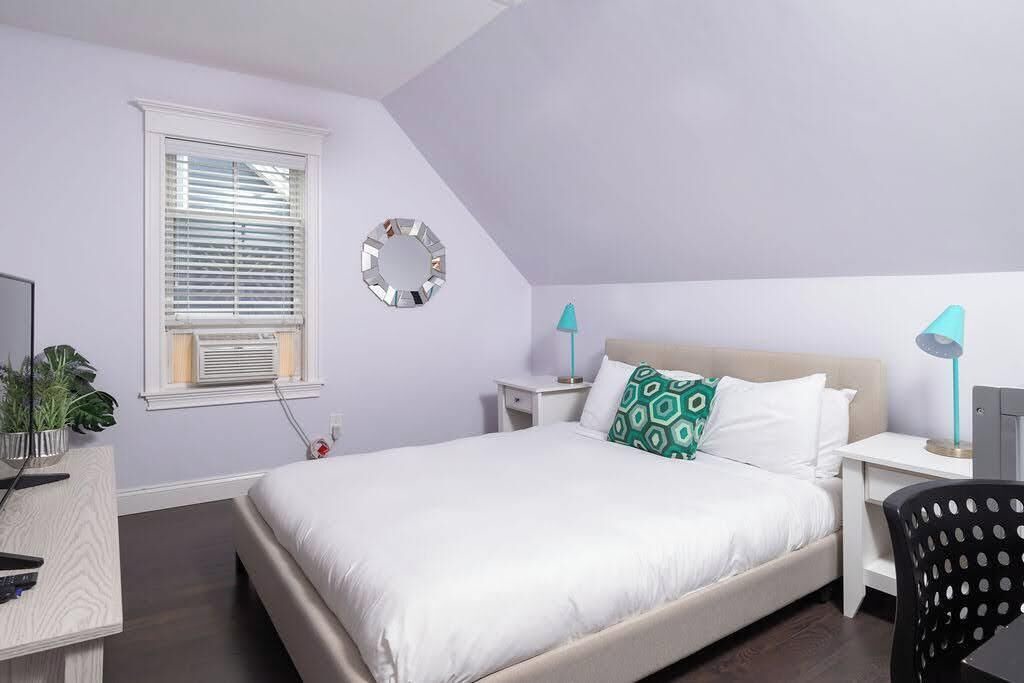 Photo of Bedroom in Everett