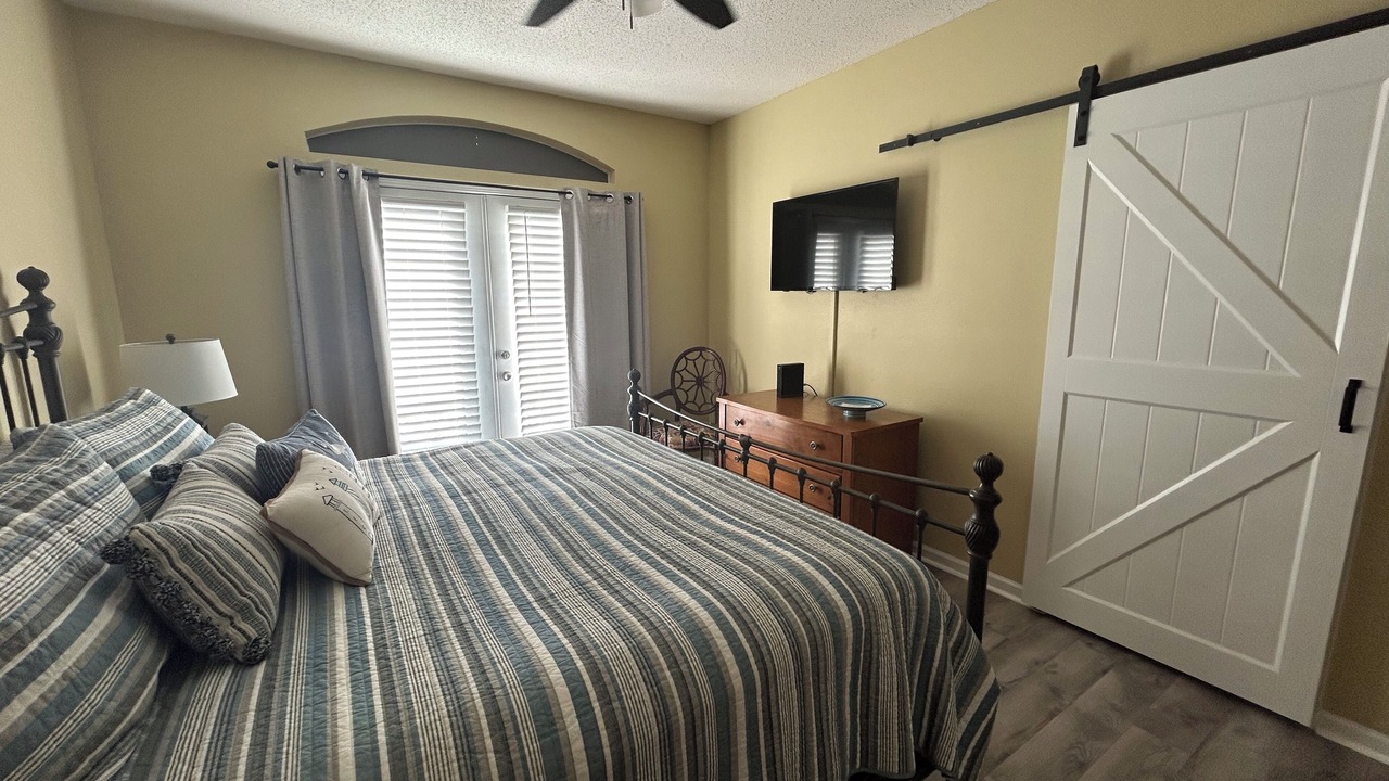 Photo of Bedroom in Gulfport