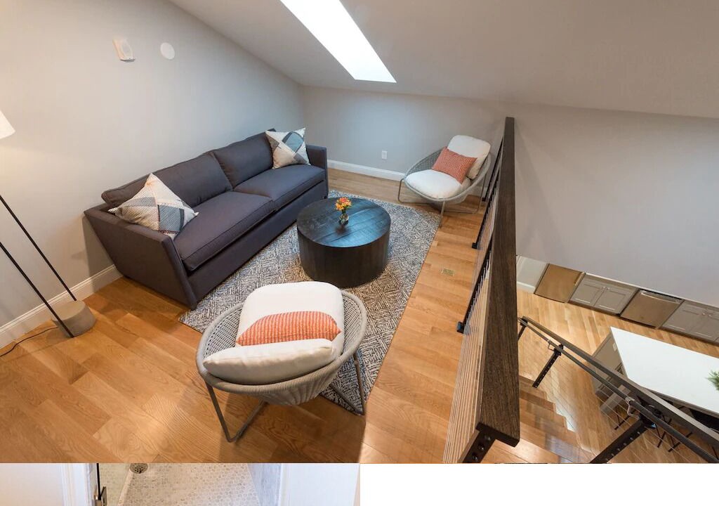 Photo of Livingroom in Newport
