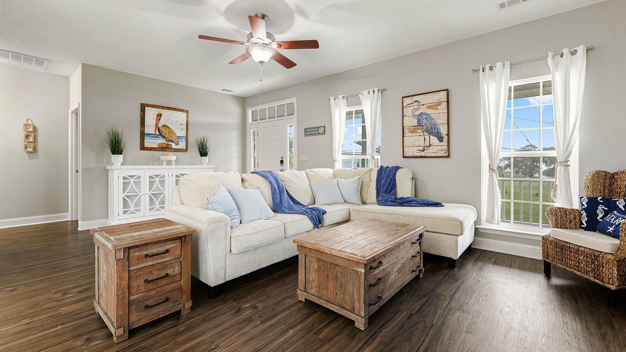 Photo of Livingroom in Waveland