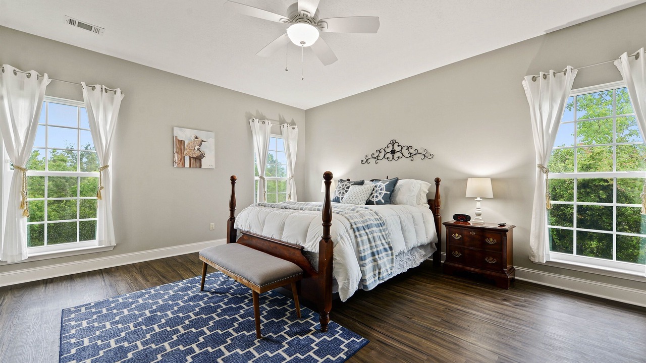 Photo of Bedroom in Waveland