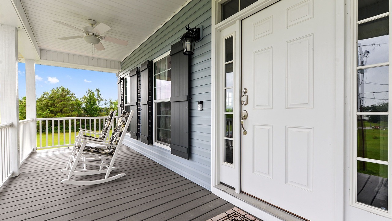 Photo of Patio Balcony in Waveland