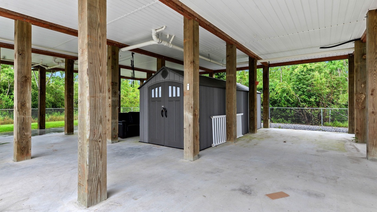 Photo of Patio Balcony in Waveland