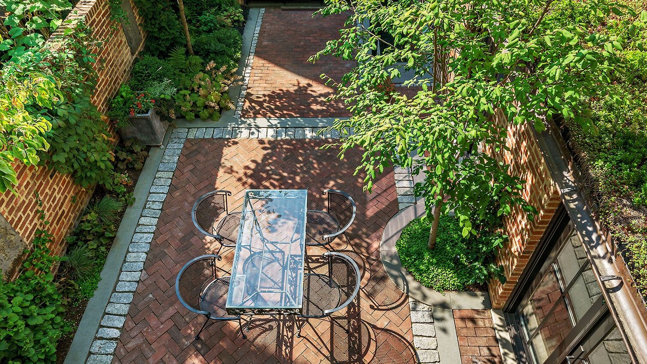 Photo of Outdoor in Capitol Hill