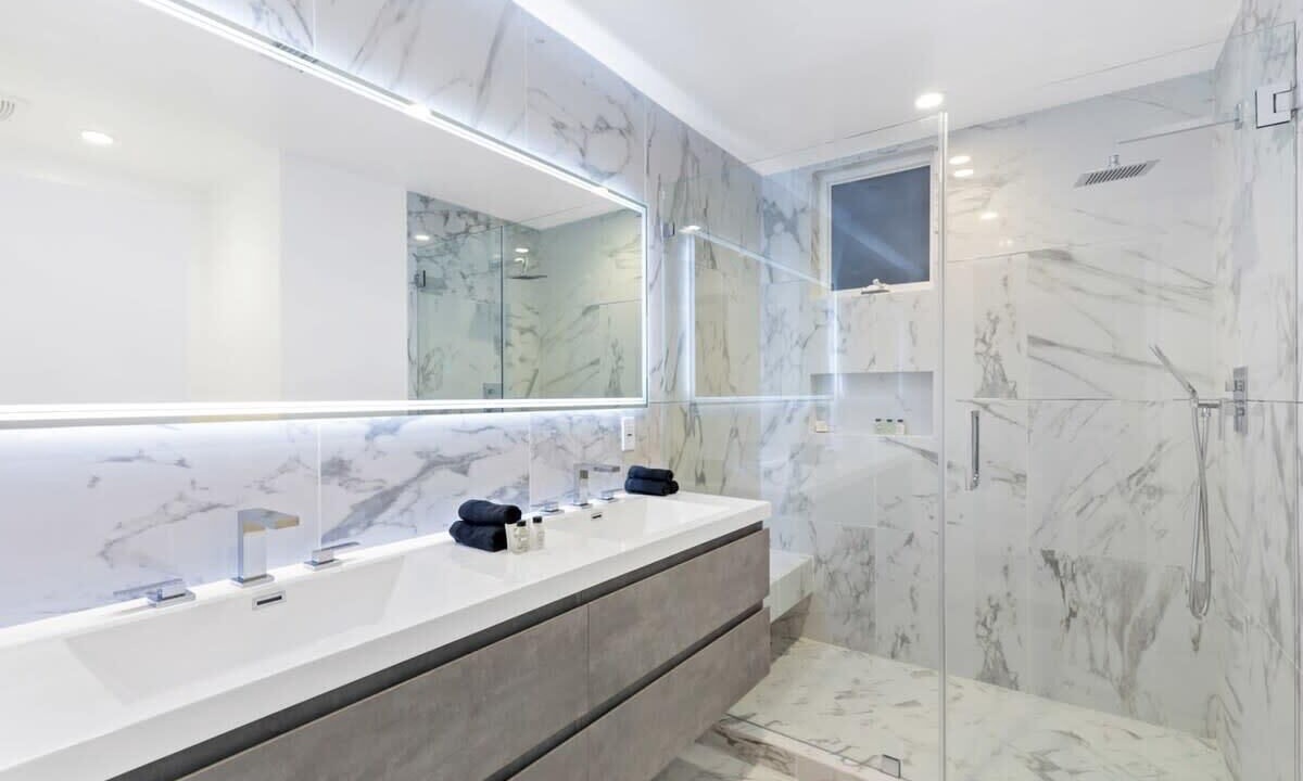 Photo of Bathroom in Hollywood