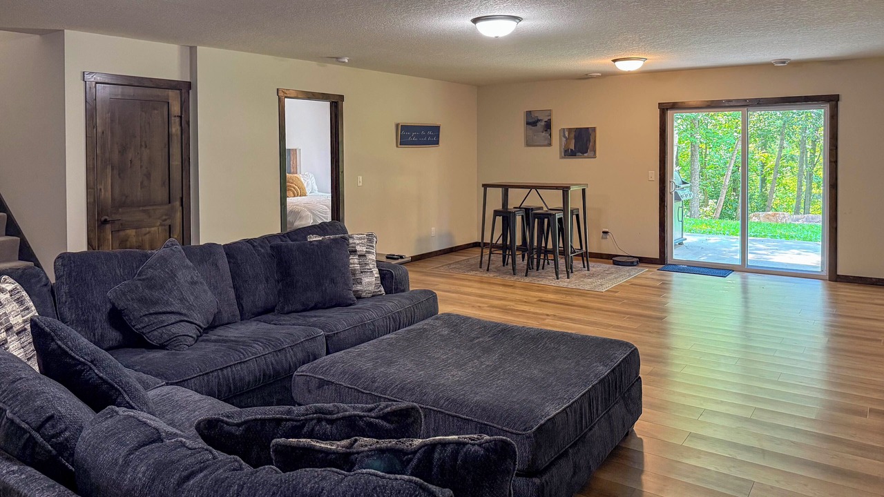 Photo of Livingroom in Lake Shore