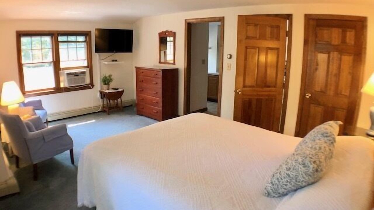 Photo of Bedroom in Campground Landing
