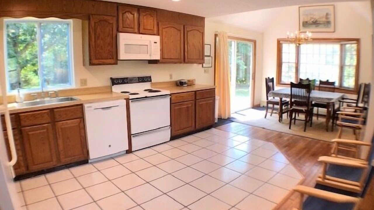 Photo of Kitchen in Campground Landing