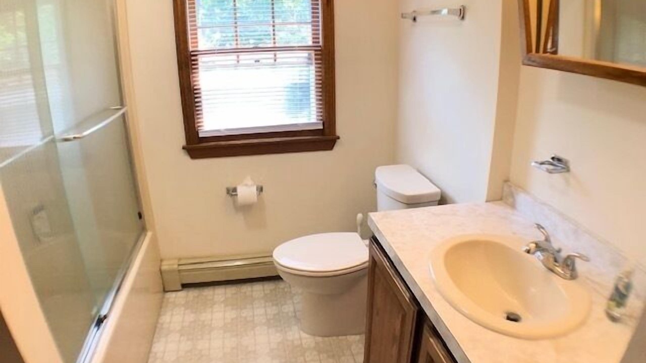 Photo of Bathroom in Campground Landing