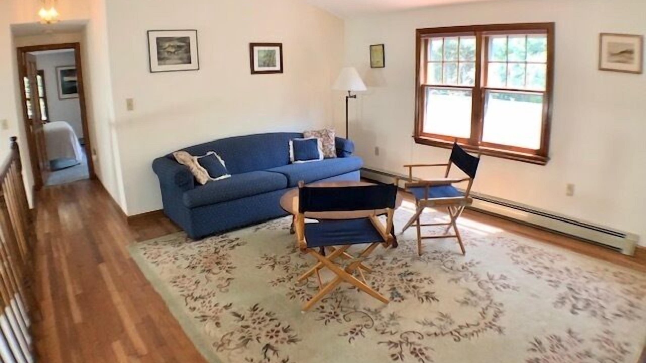 Photo of Livingroom in Campground Landing