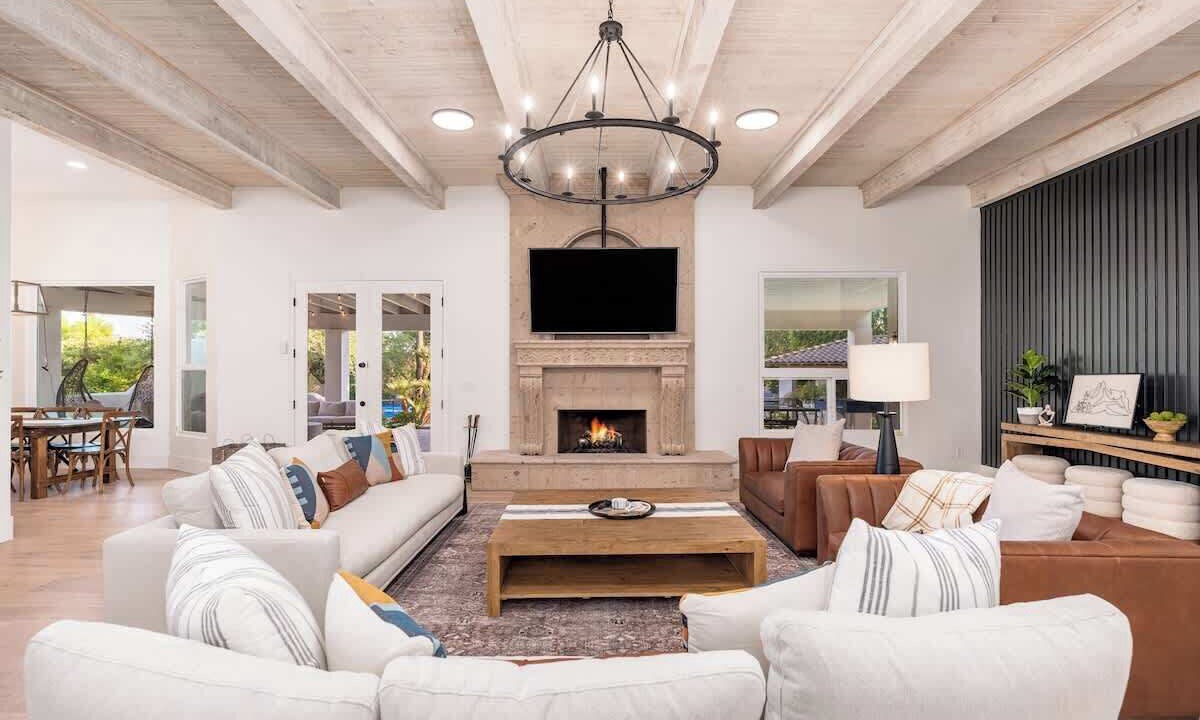 Photo of Livingroom in Scottsdale Foothills